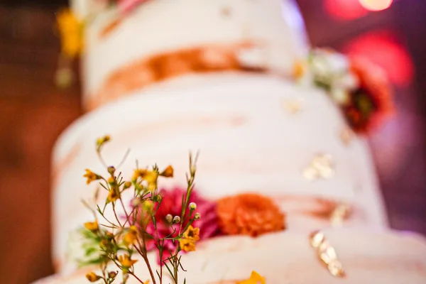 The cake up close