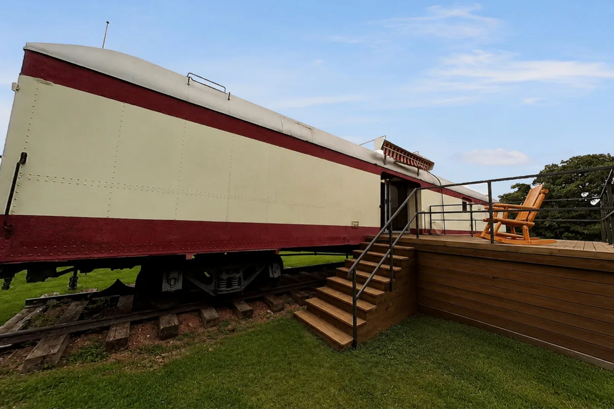 The railcar cabin at Twin Oaks Resort